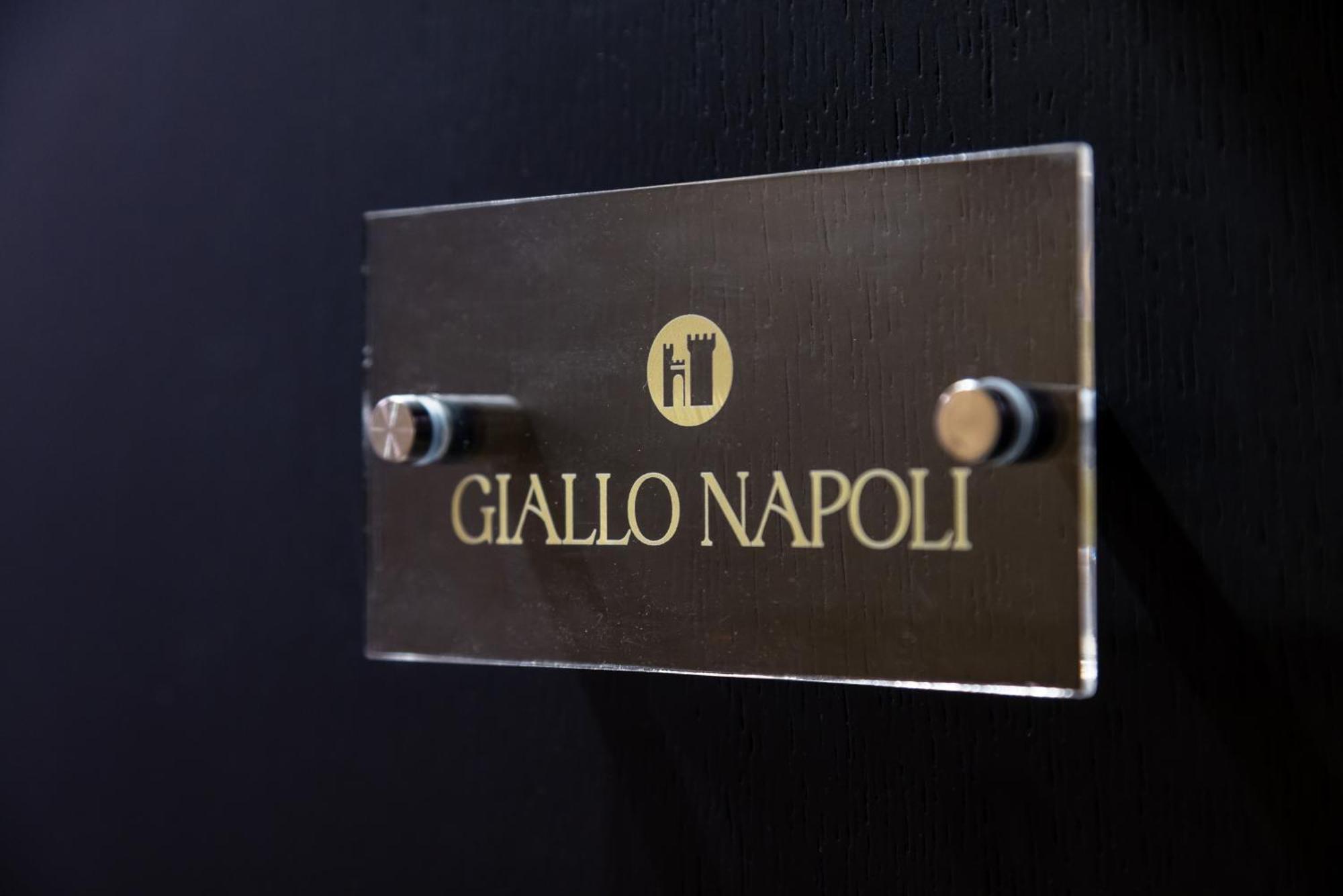 Capuana15 By Napoliapartments Bagian luar foto
