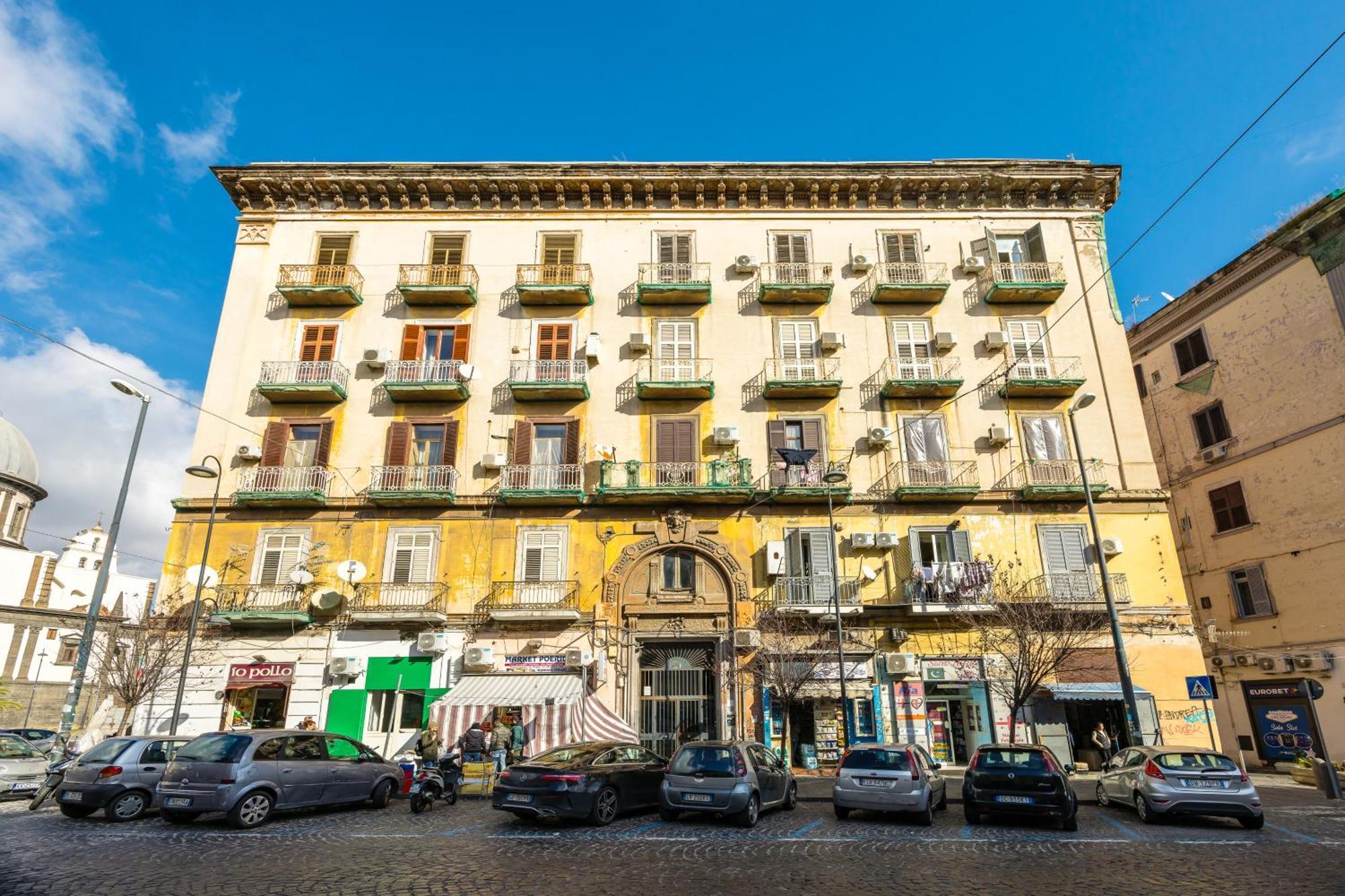 Capuana15 By Napoliapartments Bagian luar foto